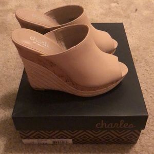 Charles by Charles David Womens Wedge Shoes